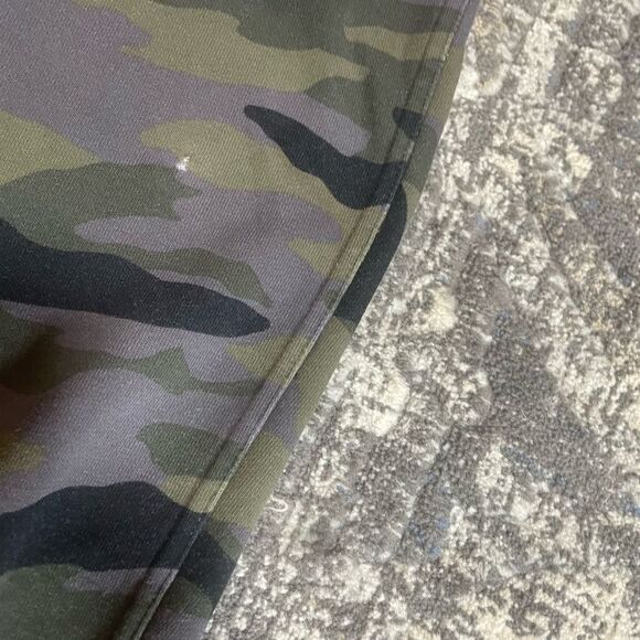 Nike Dri-Fit Get Fit Women's 7/8 Camo Training Pants - Picture 8 of 9